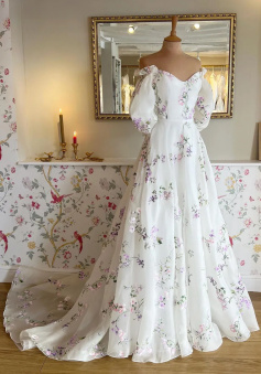 Women's Floral Print Wedding Dresses, Off-the-Shoulder Bridal Gowns, Beach Sweep Train Bridal Gown     