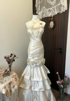 Sleeveless White Wedding Dress Mermaid Bride Dress