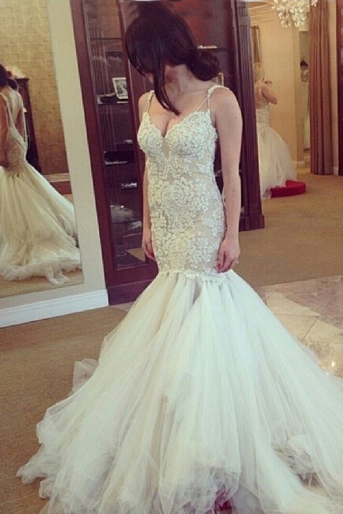 Modern Sexy V Neck Spaghetti Lace Appliques Mermaid Wedding