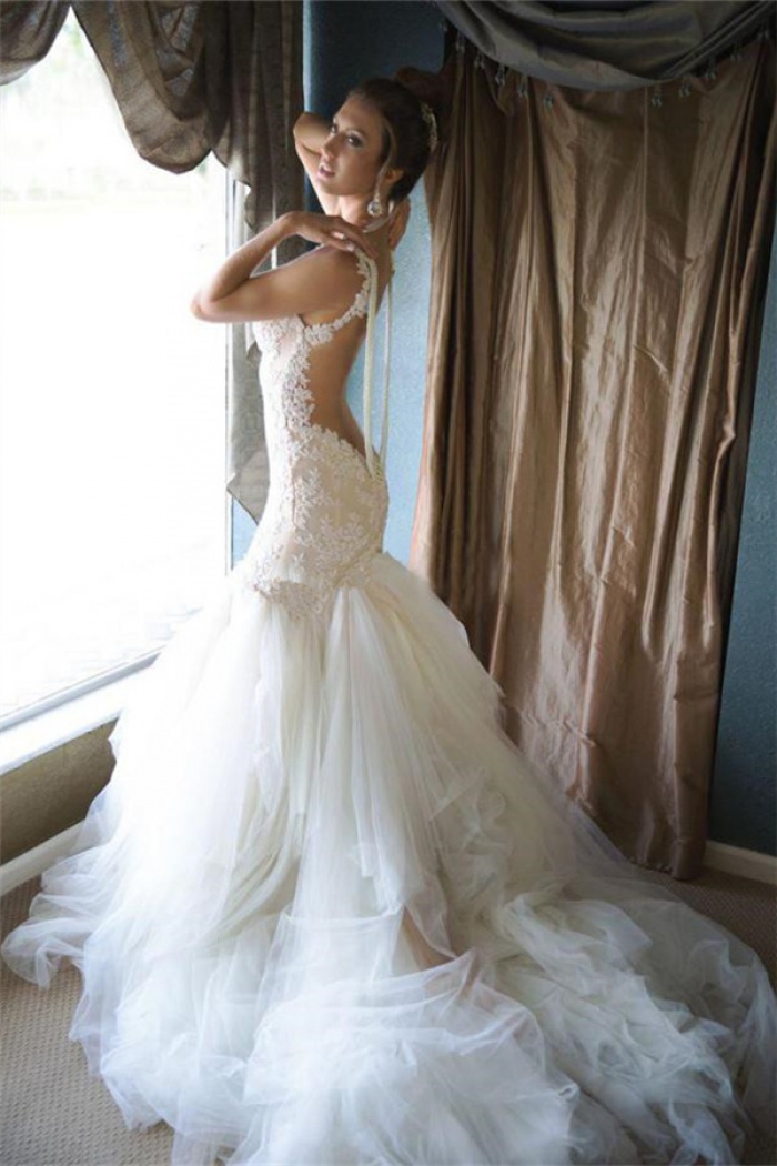 backless mermaid wedding dress