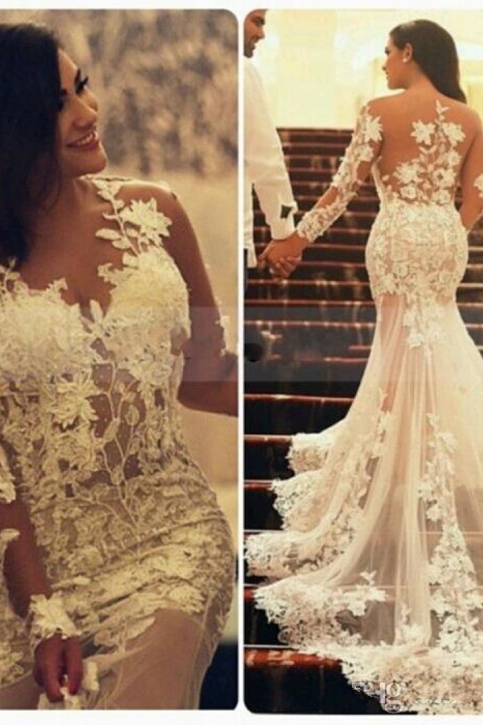 mermaid wedding gown with long train