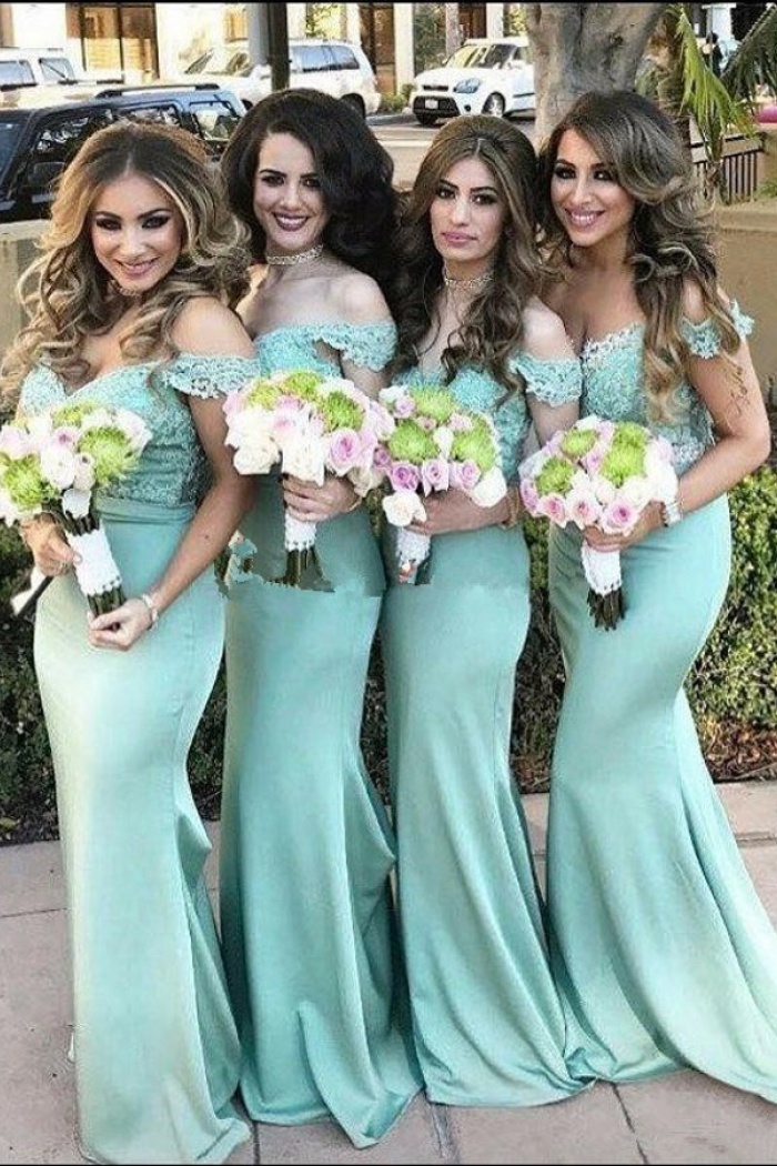 mint green bridesmaid