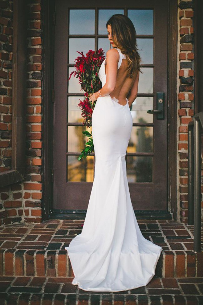 2018 Sexy Mermaid Wedding Dress Outdoors Backless Sleeveless Summer