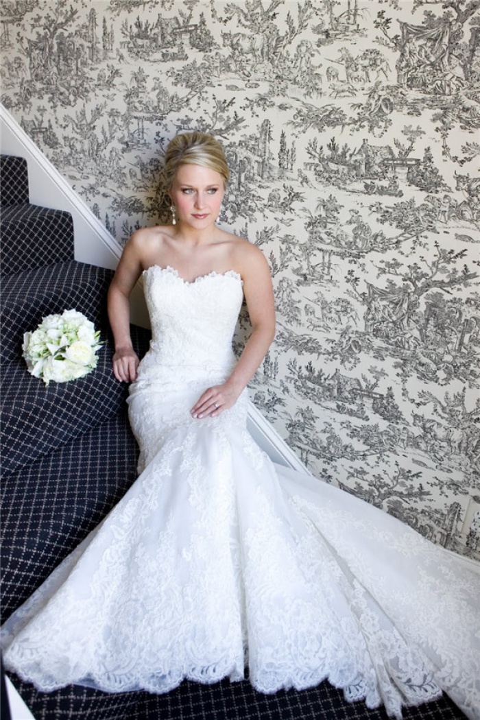 popular wedding dresses 2018